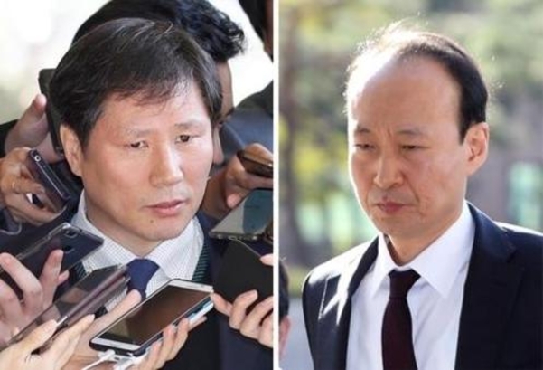  박근혜 정부 청와대의 안봉근 전 국정홍보비서관(왼쪽), 이재만 전 총무비서관이 10월 31일 서울중앙지검에 출석하고 있다./연합뉴스 제공