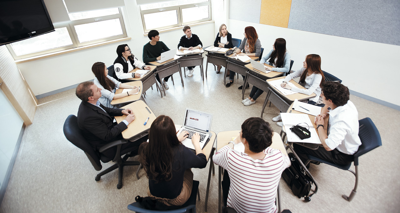 2년 동안 34계단 상승, 747개 대학·기관과 국제 인프라 구축