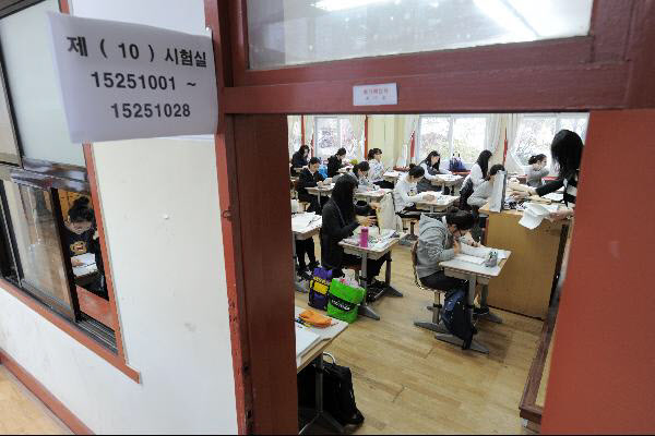 국어·수학 지난해와 비슷한 수준으로 다소 어려워…