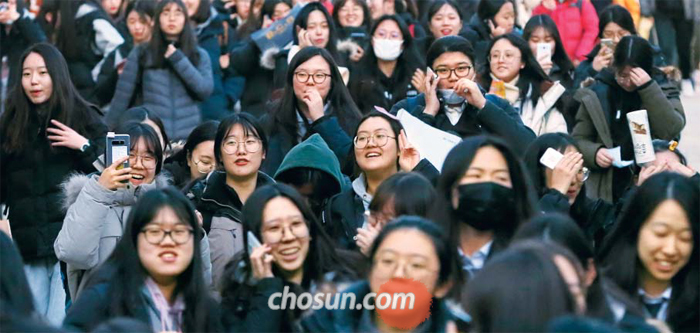 수능 국어·수학, 작년만큼 어려웠다