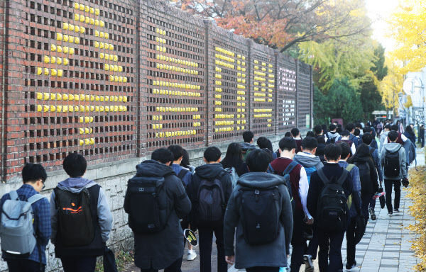 2018학년도 수능 만점자, 가채점 진행 중인 현재 7명… 6명이 '재수생'