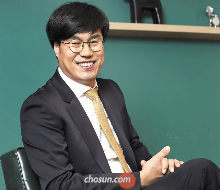 "참고서·앱·강의 분석… 학생 위한 모든 서비스 선보일 것"