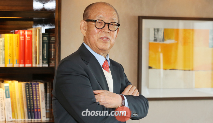 81세인 장만기 인간개발연구원 회장은 “규칙적인 생활과 명상으로 건강을 잘 관리해 와 지금도 해외 일정을 소화하는 데 무리가 없다”며 웃었다.