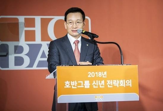 김상열 호반건설 회장은 올해 초 열린 신년 전략회의에서 인수합병(M&A)를 통해 미래 비전을 찾겠다고 말했다. /조선일보DB