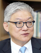 윤덕민 한국외대 석좌교수·前 국립외교원장