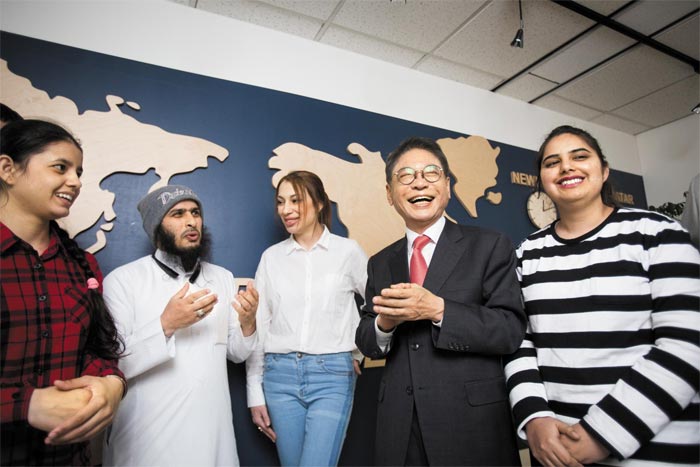 '교내·해외·현장' 3단계 어학 과정, 글로벌 취업 성과로 이어져