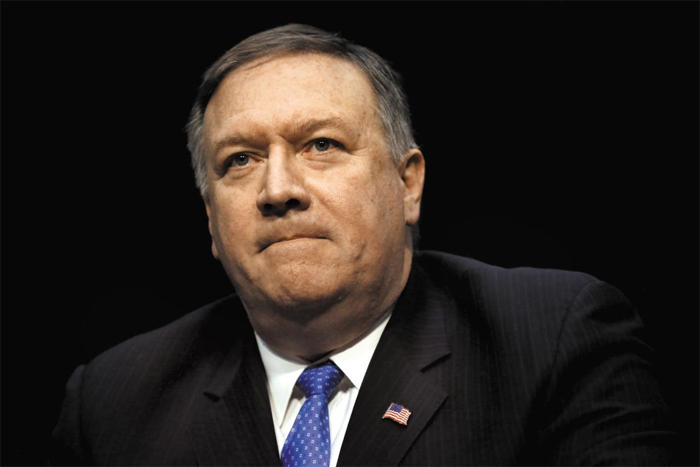 13일(현지 시각) 신임 미 국무장관으로 내정된 마이크 폼페이오 중앙정보국(CIA) 국장이 지난달 13일 미 상원 정보위원회 청문회에 참석한 모습. 도널드 트럼프 대통령은 이날 렉스 틸러슨 국무장관을 경질하고 ‘대북 강경파’인 폼페이오 국장을 국무장관으로 내정했다.