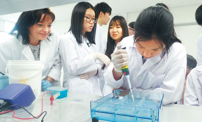 1학년부터 실습 중심 교육…'유럽 이공학사 학위' 수여