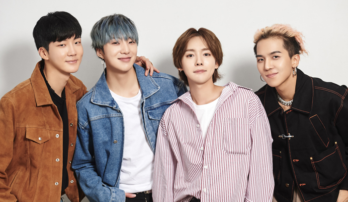 최근 2집을 내놓은 보이그룹 위너의 이승훈, 강승윤, 김진우, 송민호(왼쪽부터). 멤버 탈퇴와 긴 공백기를 거쳐 지난해부터 인기 상승세를 타고 있는 이들은 “생명력이 긴 팀이 되고 싶다”고 했다.