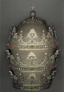 비오 9세(재위 1846~1878) 교황의 삼중관.