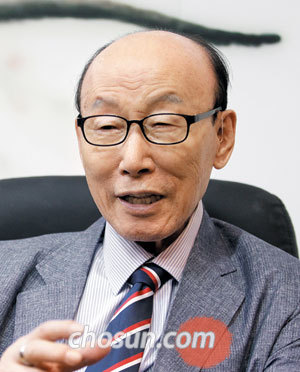 조용기 원로목사는 “우리는 지혜로운 민족”이라며 “고난을 각오하되 비관하지 말고 ‘할 수 있다, 하면 된다, 해보자’고 굳게 마음먹으면 무엇이든 할 수 있다”고 말했다.