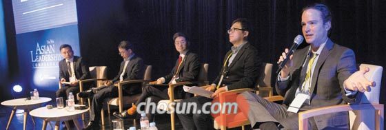 16일 오전 서울 광진구 그랜드워커힐호텔에서 열린 아시안리더십콘퍼런스 '블록체인의 미래 혁신' 세션에 참가한 도니 벤저민 콘센시스 수석자문관이 블록체인 보안에 대해 이야기하고 있다.