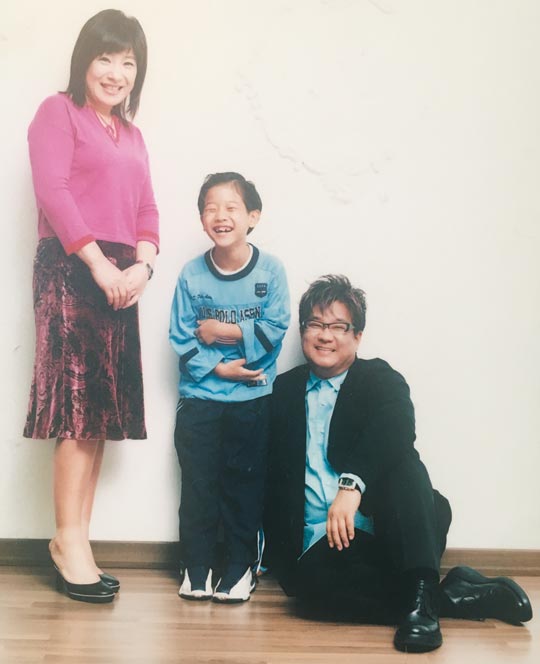 노사연·이무송씨 가족이 결혼 10주년 즈음 찍은 사진.