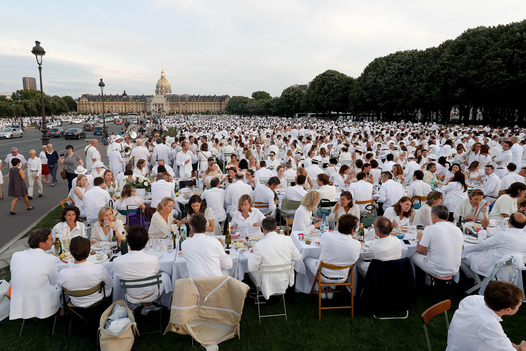 '순백의 만찬'… 프랑스 '디네 앙 블랑' - 조선닷컴 - IssuePhoto