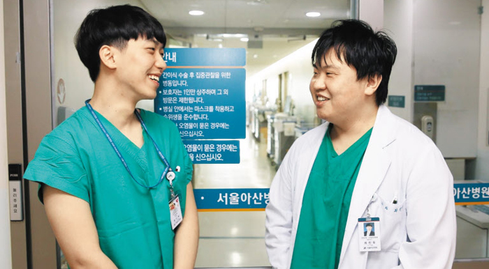 최진욱, 황민혁씨