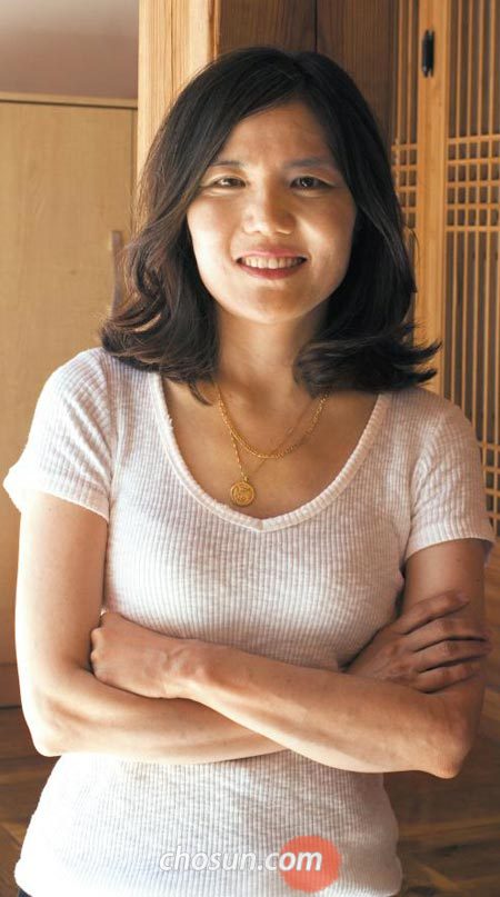 소설가 편혜영은“미국에서 오는 11월 장편‘재와 빨강’이 나올 예정”이라고 밝혔다.