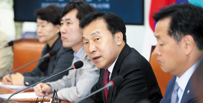 손학규 바른 미래당 대표 가 15 일 오전 국회 에서 열린 최고 위원회 의 에서 발언 하고 있다. 손 대표 는 자유 한국당 에서 제기 된 한국당 과 바른 미래당 통합 가능성 에 대해 한국당 이 이 도 없 없 없 없 없 없 없 없 없 없 통합 통합 없 통합 통합 없 없 없 없 통합 통합 통합 통합 통합 통합 통합 통합 통합 통합 통합 통합 통합 통합 통합 통합 통합 통합 통합 통합 통합 통합 통합 통합.