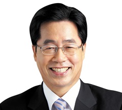정홍섭 총장