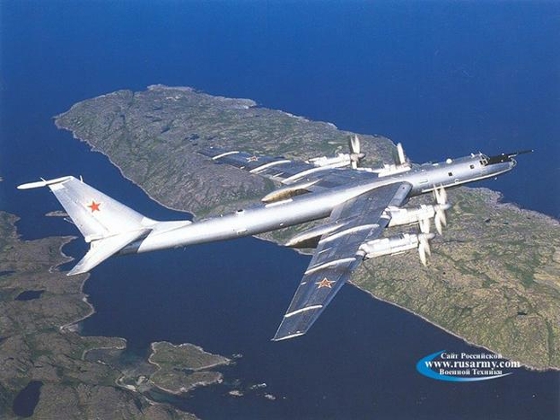 러시아 TU-95 폭격기.