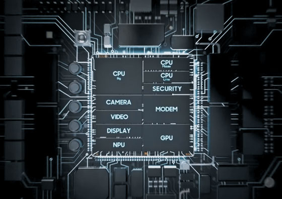 삼성전자의 파운드리 공장은 퀄컴과 같은 기업에서 칩 설계도를 받아, 물량을 대량생산해 공급한다.