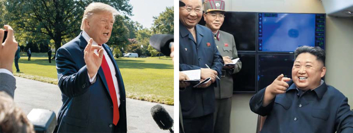 트럼프 “아름다운 친서”… 김정은 “새 무기 만족스럽다” - 도널드 트럼프 미국 대통령이 지난 9일(현지 시각) 워싱턴 백악관에서 취재진 질문에 ‘오케이’ 손짓을 하고 있다(왼쪽). 오른쪽은 북한 김정은이 지난 10일 함경남도 함흥 일대에서 실시한 단거리 미사일 발사 실험 장면을 본 후 간부들과 환하게 웃고있는 모습. 