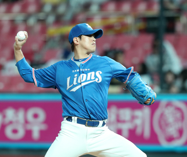 2019 신한은행 MY CAR KBO 리그
KT위즈-삼성라이온즈 경기
삼성 선발투수 윤성환
2019년 8월 16일 수원 KT위즈파크
사진제공=삼성라이온즈