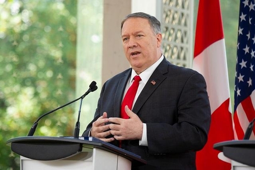 마이크 폼페이오 미 국무장관이 22일 캐나다 오타와에서 기자회견을 하고 있다. /AFP 연합뉴스