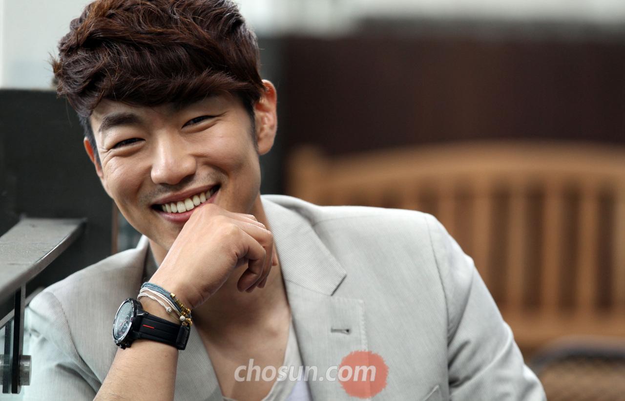 李钟赫38岁采访2012sbs周末剧绅士的品格媒体采访汇总