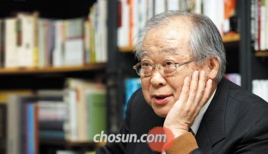 남재희 전 노동부장관은“야당이 졌다고? 이만하면 선전했다고 보고 대책을 찾을 때 대안이 나올 수 있지 않을까?”라고 말했다
/허영한 기자