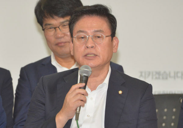 정우택 자유한국당 원내대표/뉴시스