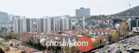 서울 용산구 한남동 외인아파트가 3.3㎡당 평균 6000만원에 분양되면, 역대 최고 분양가 기록이 갱신될 것으로 보인다. 