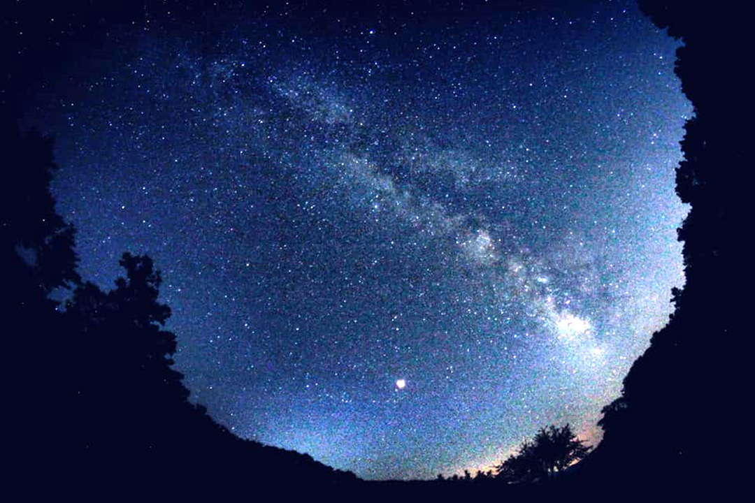 [픽토리]밤하늘 별 빛 가득한 은하수를 바라보며 - 1등 인터넷뉴스 조선닷컴 - Gallery