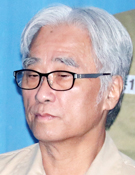 이윤택