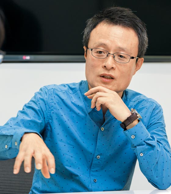 서울대 컴퓨터공학부 현직 교수인 문병로 옵투스자산운용 대표