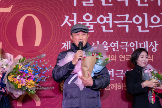 ◇◇'2018 서울연극인의 밤 & 제6회 서울연극인대상' 시상식에서 연기상을 수상한 배우 이승철. 사진제공=PR 이데아