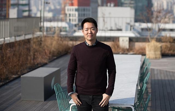 그의 가장 큰 재산은 ‘자기애’다. 좋은 부모를 만난 것에 감사하고 ‘남들도 자기처럼 사랑받고 건강했으면 좋겠다'는 희망. 그런데 그 희망이 견고해 보인다. 이미 전 세계 부의 트렌드가 ‘공생’으로 향하고 있기 때문이다.사진=고운호 기자