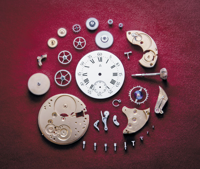 오메가는 1894년 스위스 시계 산업의 시스템을 바꿔놓은 혁신적인 무브먼트 '19-라인 오메가 칼리버'를 업그레이드한다는 계획을 발표했다. 재탄생하는 무브먼트는 3시 방향 크라운을 장착한 새로운 '하프 헌터 포켓 워치'에 장착된다.