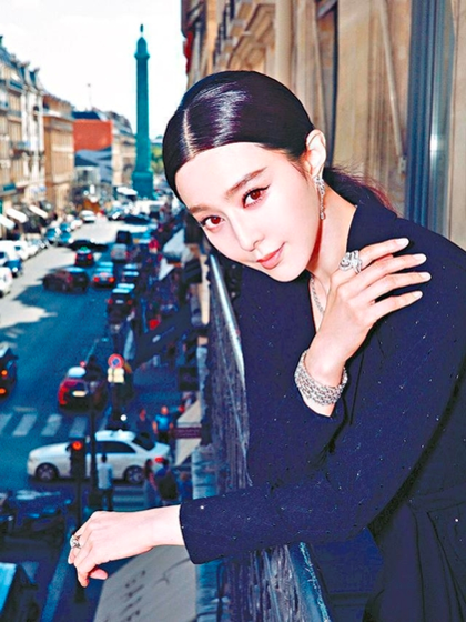 지난해 탈세 사건으로 갑자기 잠적해 실종설·사망설까지 불거졌던 중국 대표 배우 판빙빙(范氷氷·38)이 최근 자산을 정리하고 있는 것으로 알려졌다. /애플데일리