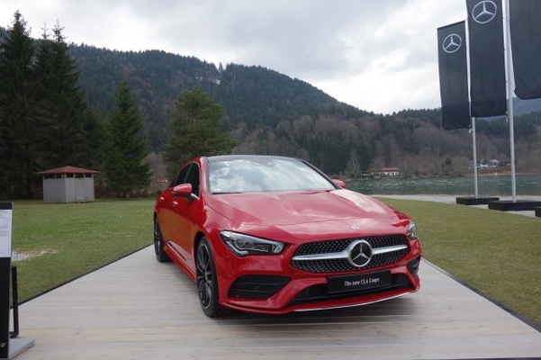 [시승기] 벤츠 ‘더 뉴 CLA’, 4도어 쿠페의 전설…“사람과 ...