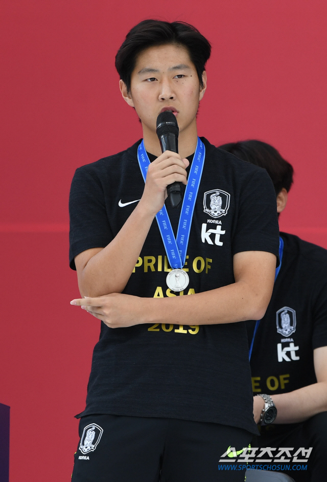 U-20 월드컵 준우승의 쾌거를 이룬 U-20 축구대표팀 환영식이 17일 오후 서울 중구 시청 앞 서울광장에서 열렸다. 이강인. 정재근 기자 cjg@sportschosun.com/2019.06.17/