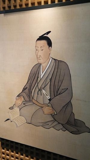 요시다 쇼인 신사에 걸려 있는 요시다 쇼인의 공식 초상화.