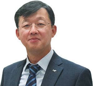이동욱 LG전선(현 LS전선) 입사, LS전선 프랑스법인장, LS전선 폴란드법인장