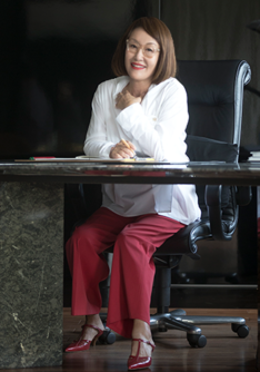 한국 여자의 체형을 가장 잘 이해하는 디자이너 지춘희./사진=김지호 기자