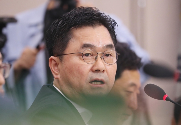 더불어민주당 김종민 의원이 지난 6일 조국 법무부 장관 인사청문회에서 발언하고 있다./연합뉴스