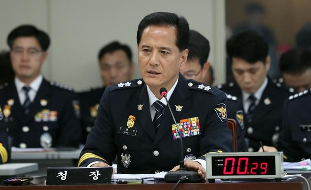 조용식 전북지방경찰청장이 11일 오후 열린 국회 국정감사에서 답변하고 있다. /연합뉴스