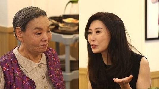 ‘김수미의 밥은 먹고 다니냐?’에 출연하는 김수미(왼쪽)와 성현아. /SBS플러스 제공