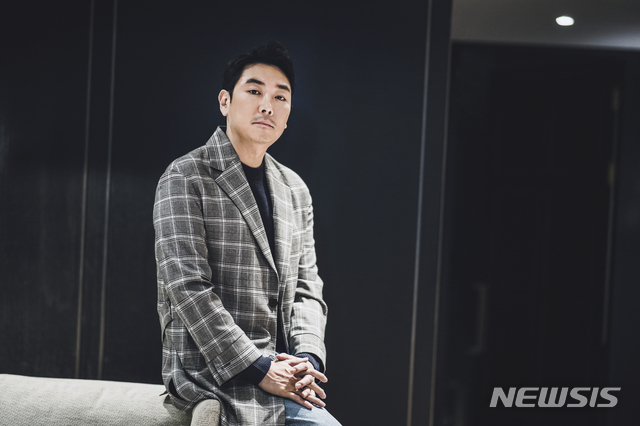 조진웅