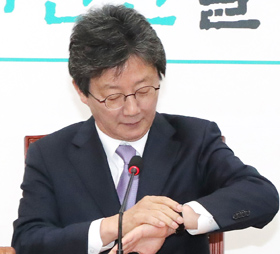 바른미래당 유승민 의원이 14일 오전 국회에서 신당 창당을 준비하는 회의를 주재하고 있다.