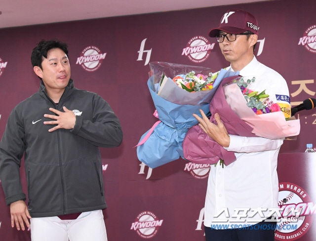 [SC현장영상] 손혁 키움 새 사령탑 '장정석 前감독에 감사, 새로운 도전할 것' - 조선닷컴 - 스포츠 > 스포츠 포토