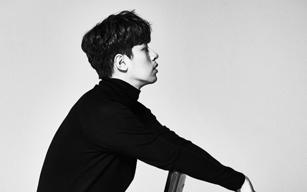 “웬만하면 다 나 같은 사람, 비슷한 사기꾼이라고 생각해요. 우리 모두 잘 속이려고 애쓰며 사는 거죠.”